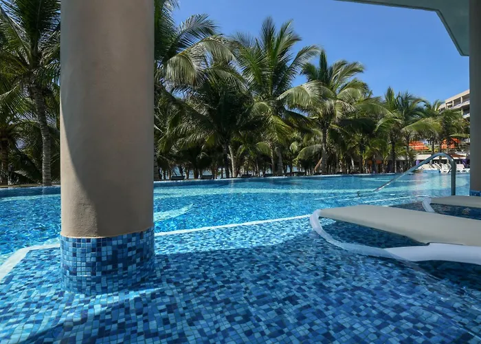 Resort El Dorado Seaside Oceanfront, & Inclusive - Adults Only Xpu Ha
